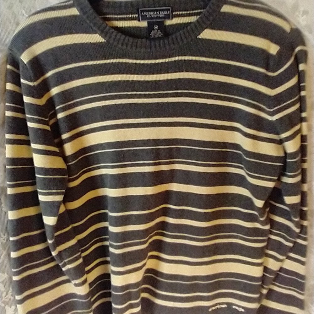 American Eagle Outfitter long sleeve grey yellow cotton pull on sweater …